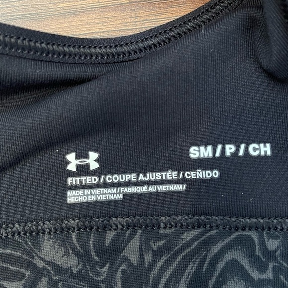 Under Armour Padded Adjustable Sports Bra Size S - Picture 4 of 4